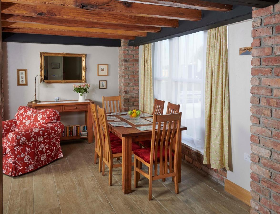 Ballykeel Farm, Mourne Mountains Ballymartin Bagian luar foto